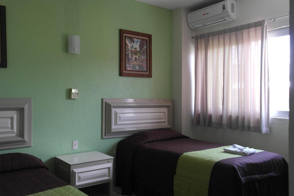 Hotel El Roble Tuxtla Gutiérrez Екстериор снимка